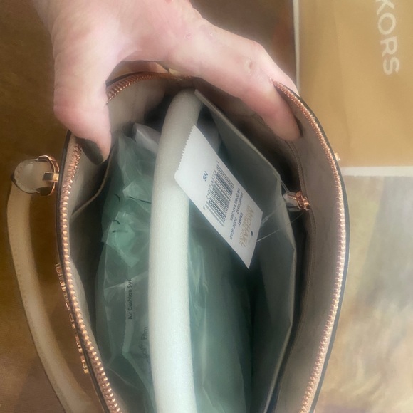 Michael Kors - Picture 5 of 5